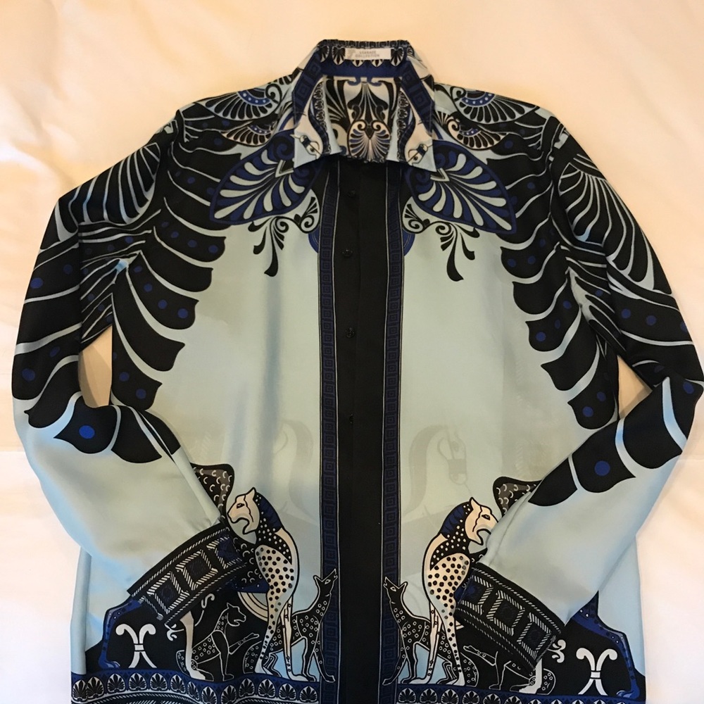 Men Versace silk blouse brand new. Large
